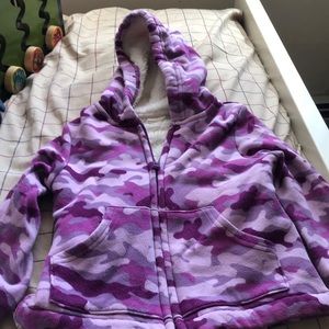 Uniqlo shedding Hoodie girls 3-4t